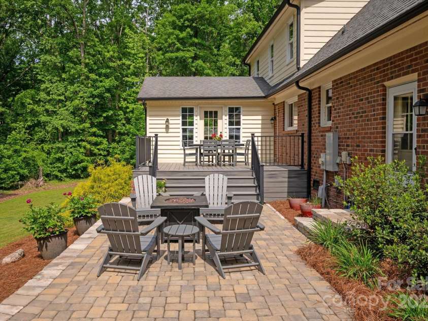 9941 Heritage Oak Lane, Waxhaw, NC 28173.  MLS# CAR4248679, YatesRealty ID 9234. 