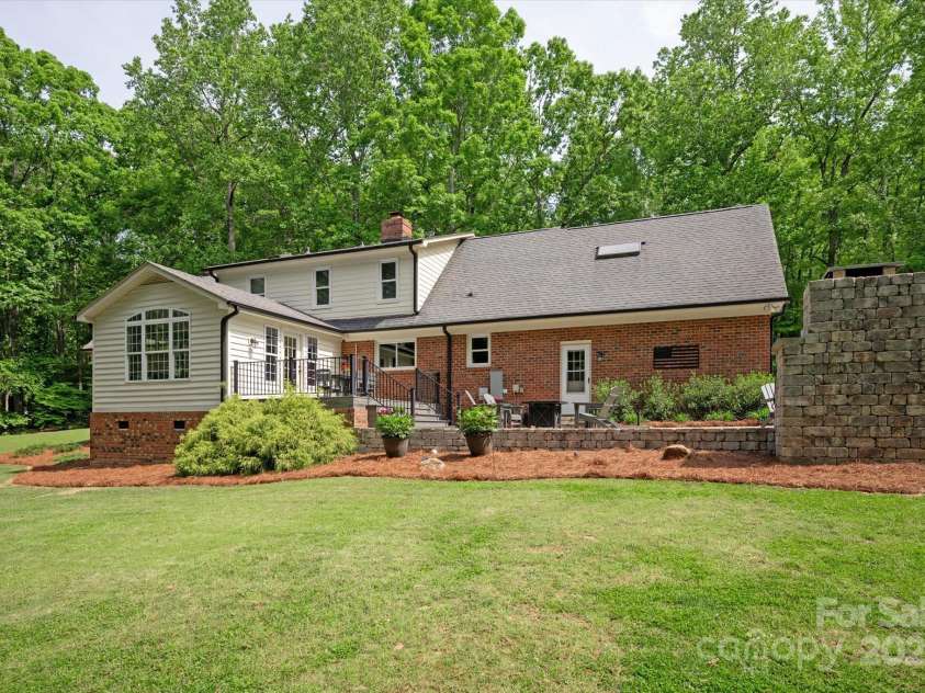 9941 Heritage Oak Lane, Waxhaw, NC 28173.  MLS# CAR4248679, YatesRealty ID 9234. 