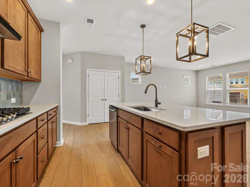 11405 Prosperity Church Road, Huntersville, NC 28078.  MLS# CAR4366863, YatesRealty ID 9235. Kitchen