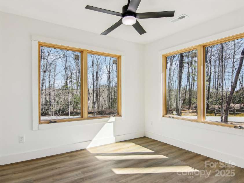 365 Cherokee Circle, Lake Toxaway, NC 28747.  MLS# CAR4194091, YatesRealty ID 9235. 
