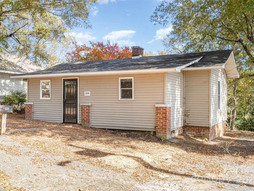 1224 Hollywood Terrace, Albemarle, NC 28001.  MLS# CAR4314277, YatesRealty ID 9236. 