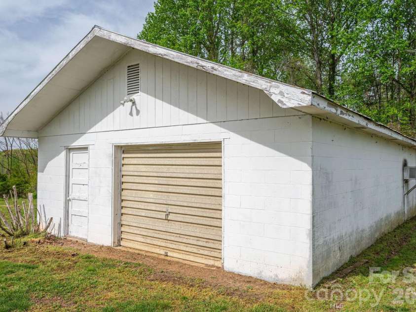 7448 NC 27 Highway, Vale, NC 28168.  MLS# CAR4366894, YatesRealty ID 9236. 