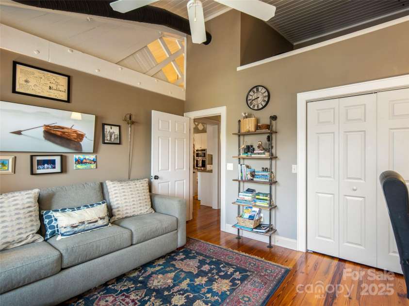2688 Greenville Highway, Flat Rock, NC 28731.  MLS# CAR4250361, YatesRealty ID 9238. 