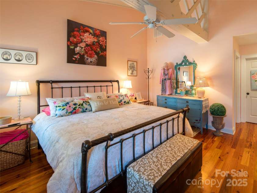 2688 Greenville Highway, Flat Rock, NC 28731.  MLS# CAR4250361, YatesRealty ID 9238. 