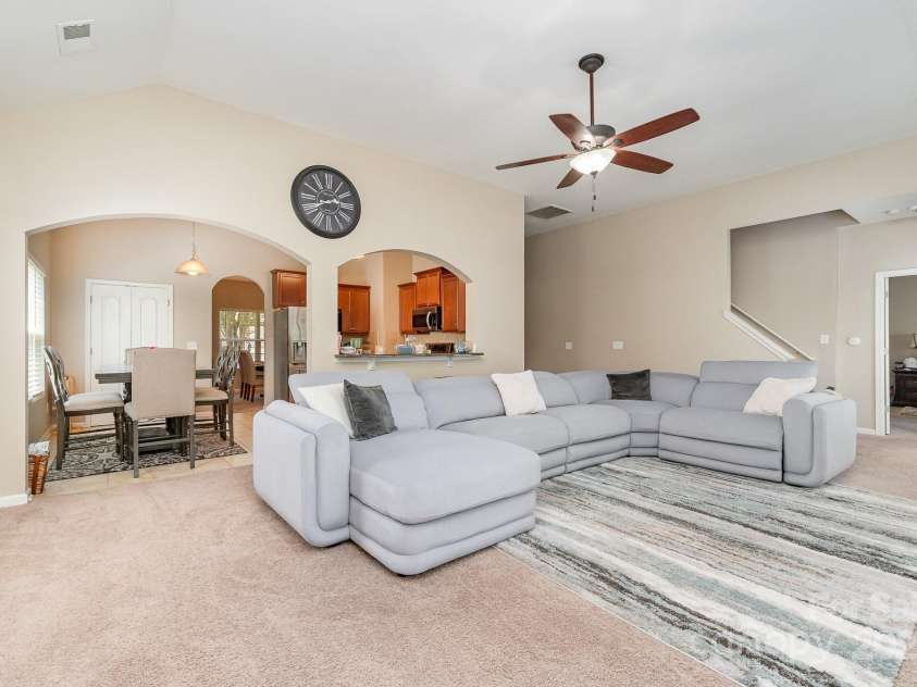 13510 Brandon Trail Drive, Charlotte, NC 28213.  MLS# CAR4274832, YatesRealty ID 9239. 