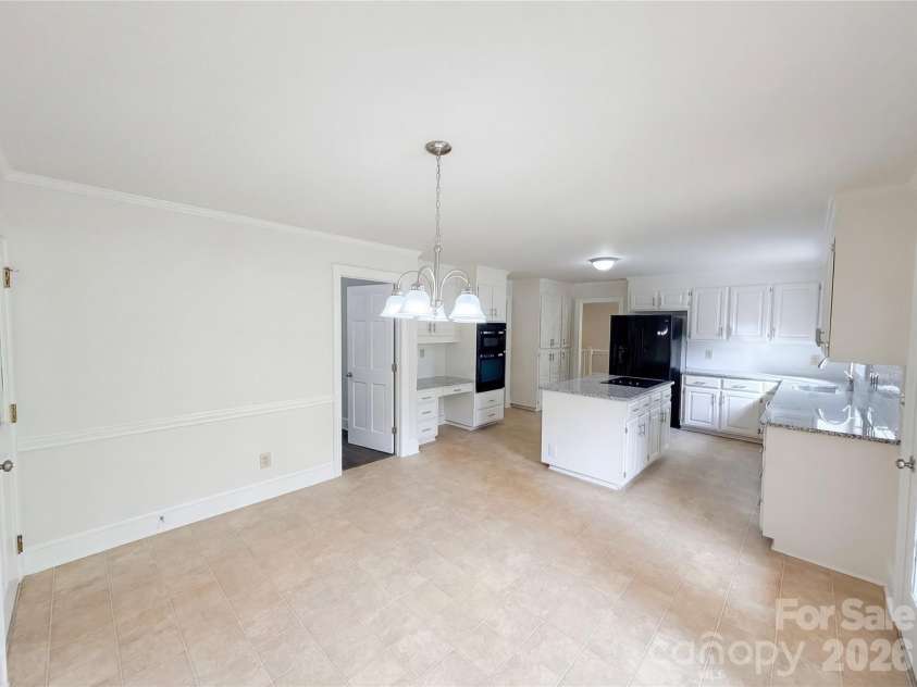 6024 Dovefield Road, Charlotte, NC 28277.  MLS# CAR4366998, YatesRealty ID 9239. 