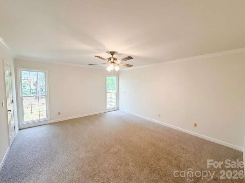 6024 Dovefield Road, Charlotte, NC 28277.  MLS# CAR4366998, YatesRealty ID 9239. 