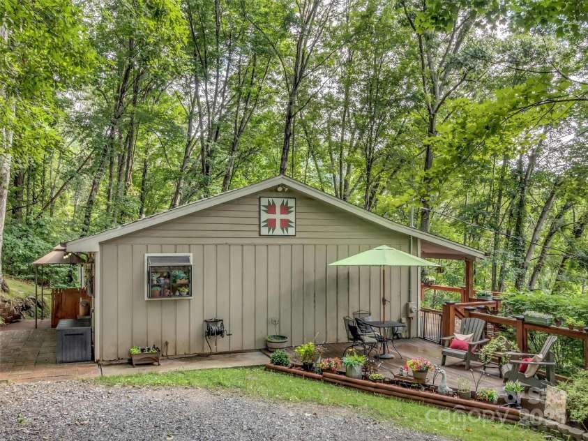 346 Wendy Way, Clyde, NC 28721.  MLS# CAR4289495, YatesRealty ID 924. 