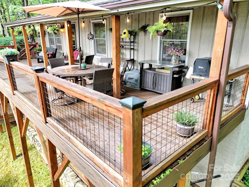 346 Wendy Way, Clyde, NC 28721.  MLS# CAR4289495, YatesRealty ID 924. Outdoor Space Upper Deck
