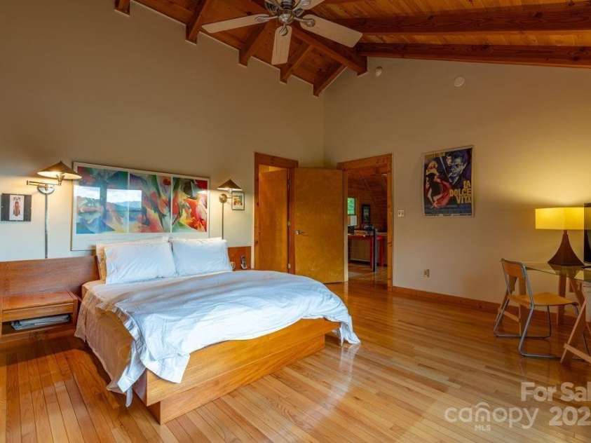 4901 Nightingale Way, Lenoir, NC 28645.  MLS# CAR4170137, YatesRealty ID 924. 