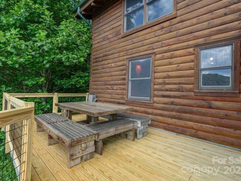 4901 Nightingale Way, Lenoir, NC 28645.  MLS# CAR4170137, YatesRealty ID 924. 