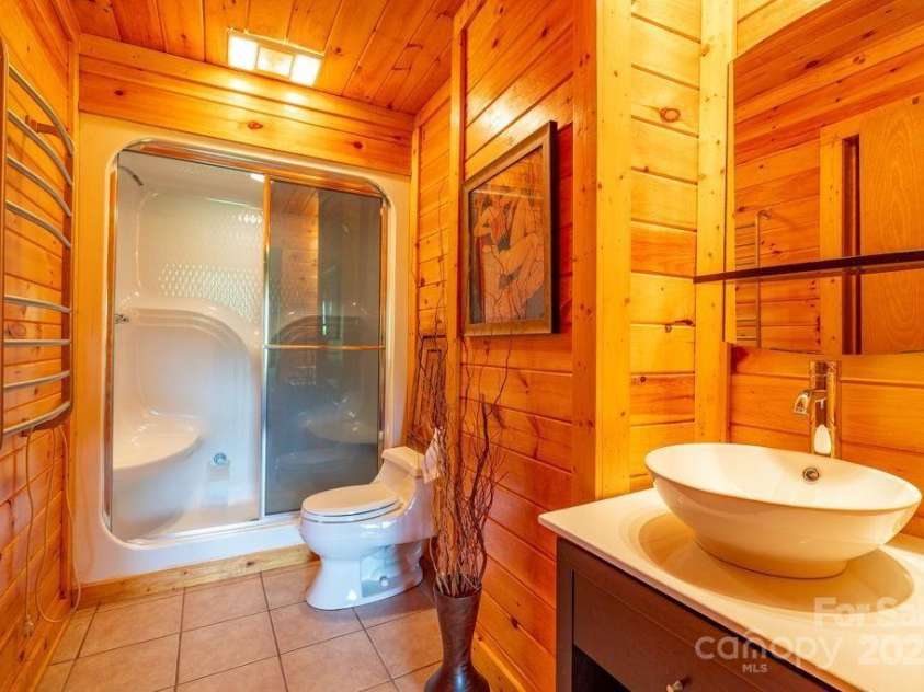 4901 Nightingale Way, Lenoir, NC 28645.  MLS# CAR4170137, YatesRealty ID 924. 