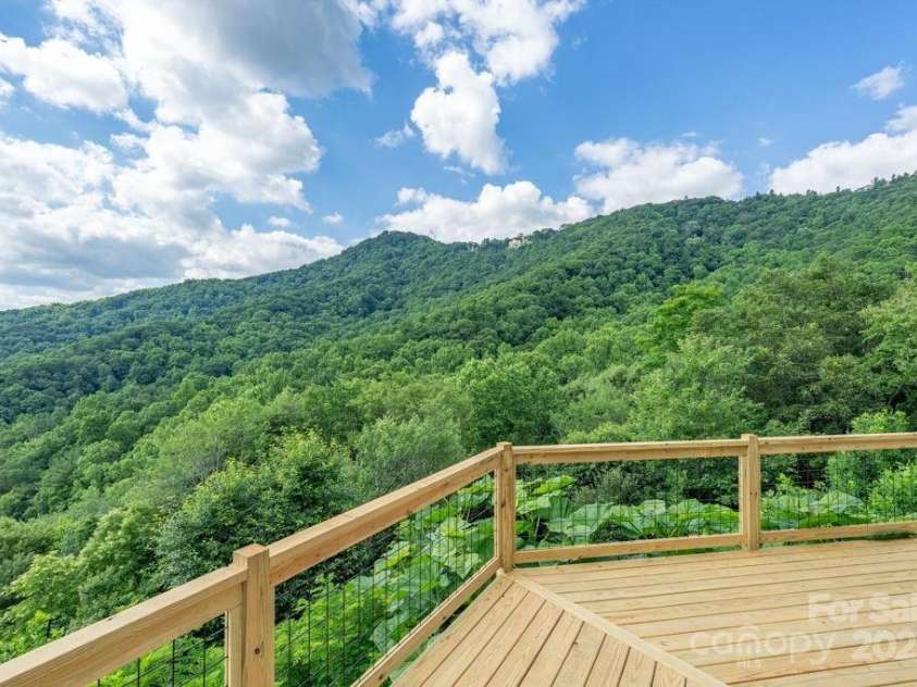 4901 Nightingale Way, Lenoir, NC 28645.  MLS# CAR4170137, YatesRealty ID 924. 