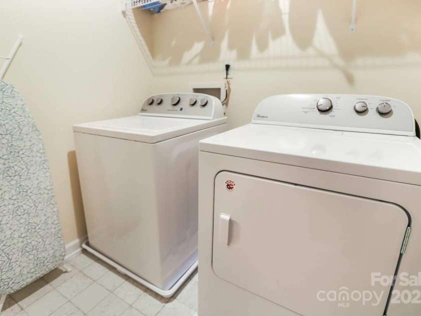 13529 Browhill Lane, Charlotte, NC 28278.  MLS# CAR4227654, YatesRealty ID 9240. 