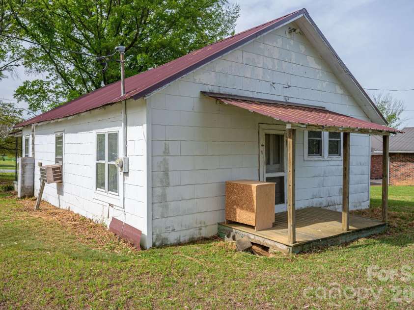 7440 NC 27 Highway, Vale, NC 28168.  MLS# CAR4366916, YatesRealty ID 9240. 