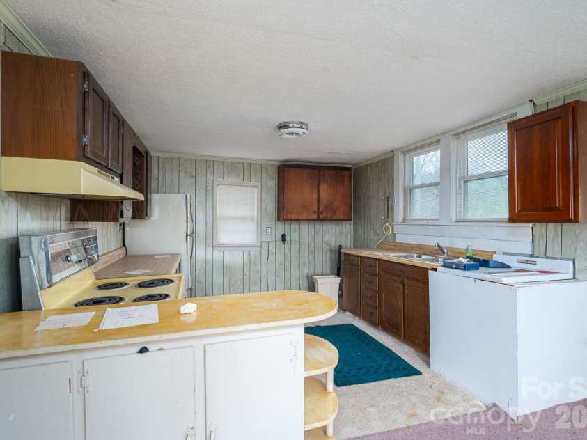 7440 NC 27 Highway, Vale, NC 28168.  MLS# CAR4366916, YatesRealty ID 9240. 