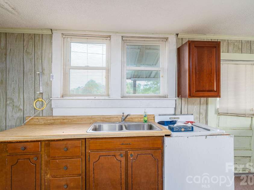 7440 NC 27 Highway, Vale, NC 28168.  MLS# CAR4366916, YatesRealty ID 9240. 