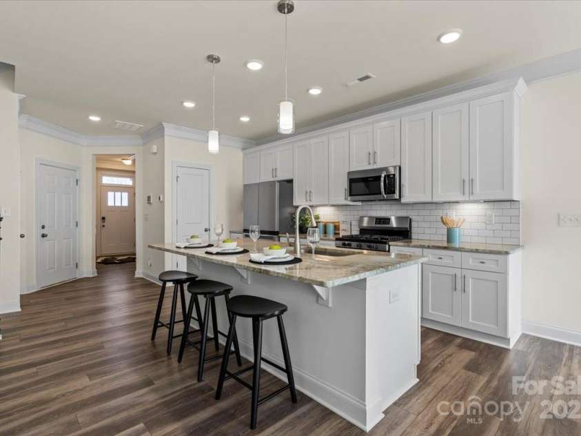 6450 Keeton Lane, Harrisburg, NC 28075.  MLS# CAR4232807, YatesRealty ID 9241. Beautiful Bright White Kitchen