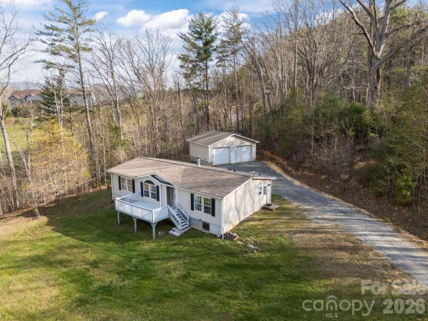 633 Allen Drive, Marshall, NC 28753.  MLS# CAR4365831, YatesRealty ID 9242. 