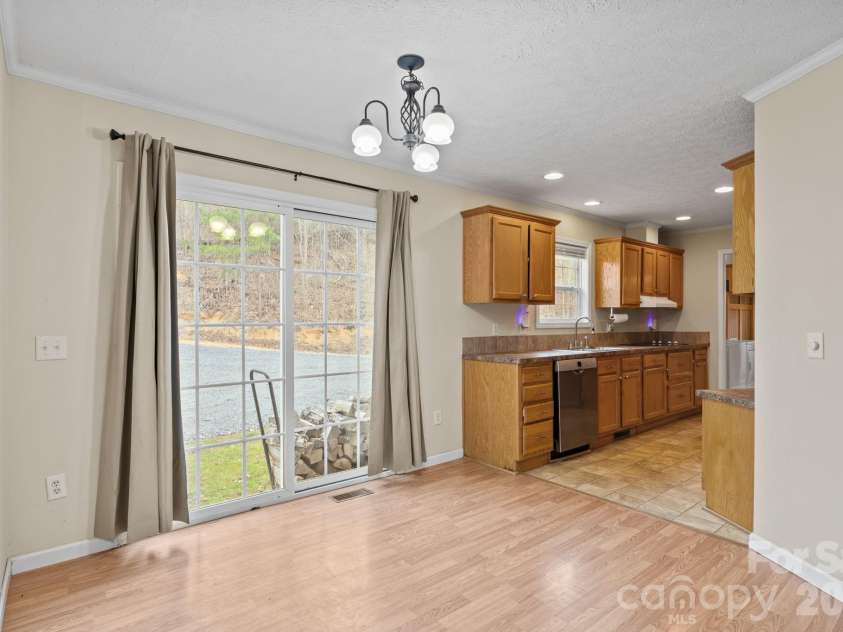 633 Allen Drive, Marshall, NC 28753.  MLS# CAR4365831, YatesRealty ID 9242. 