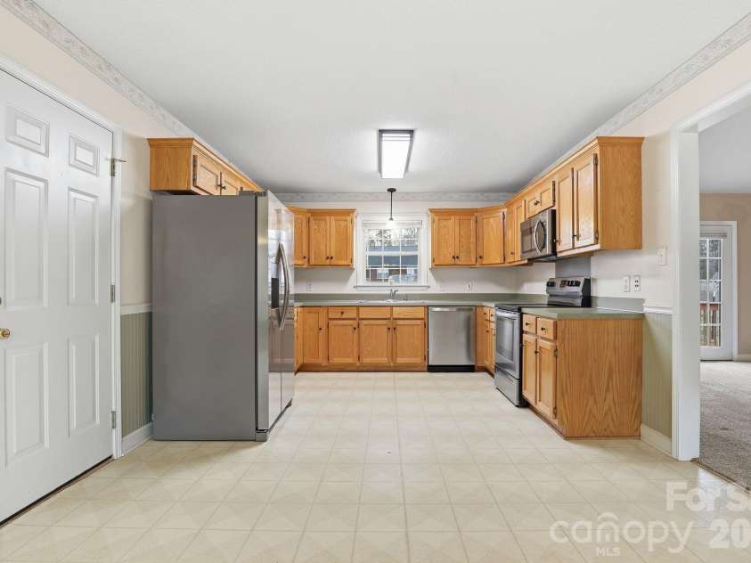 1160 Fox Chase Court, Salisbury, NC 28146.  MLS# CAR4345164, YatesRealty ID 9243. 
