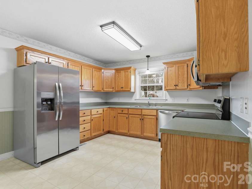 1160 Fox Chase Court, Salisbury, NC 28146.  MLS# CAR4345164, YatesRealty ID 9243. 