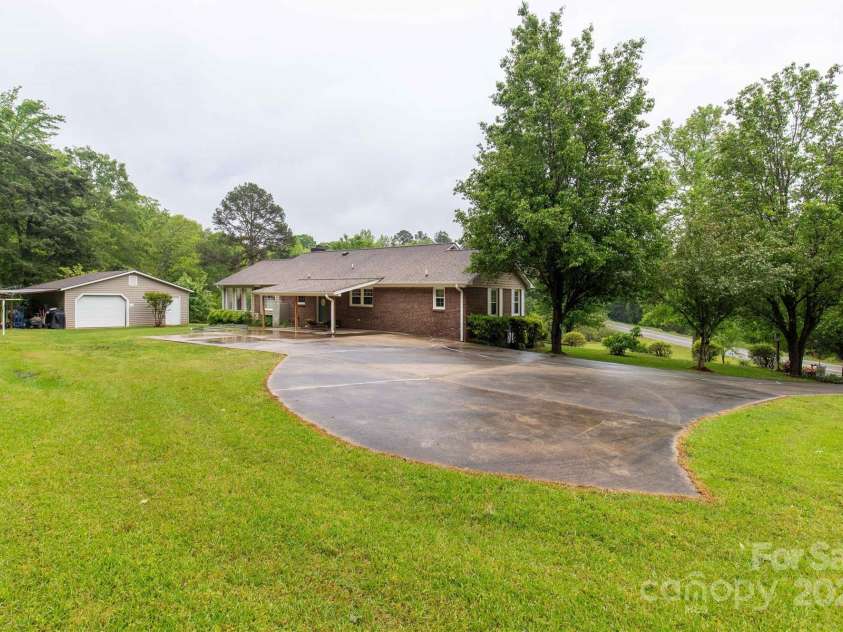 5840 Shirley Road, Fort Lawn, SC 29714.  MLS# CAR4248096, YatesRealty ID 9243. 