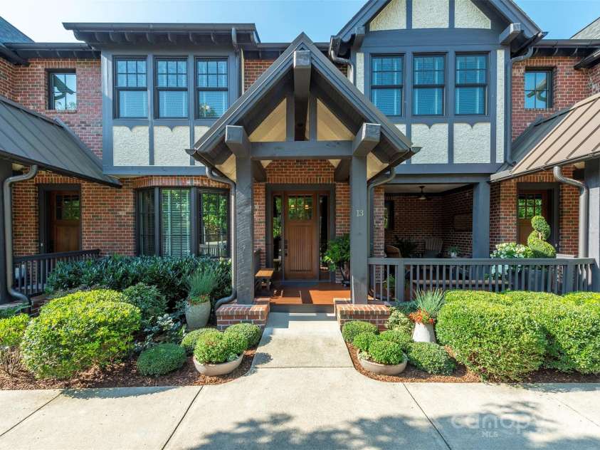 13 Fitzgerald Road, Black Mountain, NC 28711.  MLS# CAR4176177, YatesRealty ID 9244. 