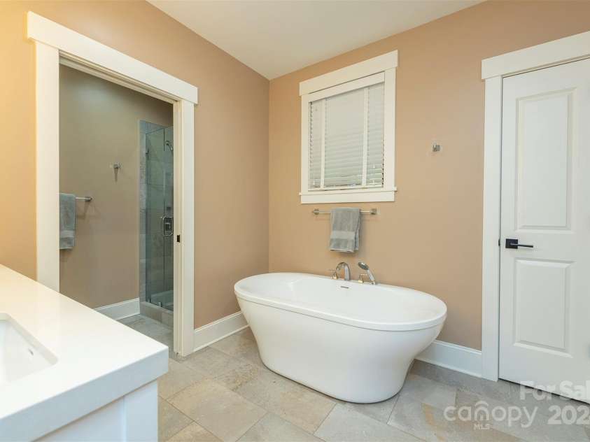 13 Fitzgerald Road, Black Mountain, NC 28711.  MLS# CAR4176177, YatesRealty ID 9244. 