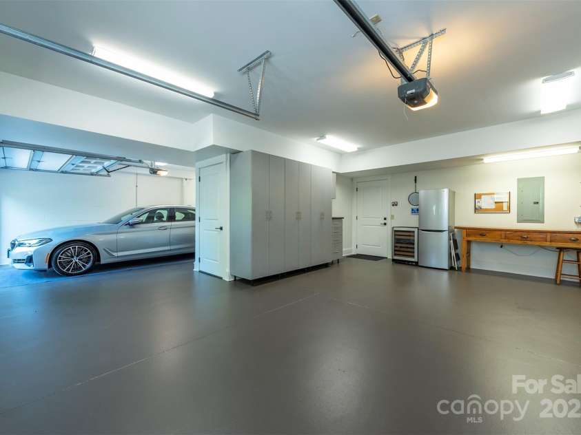 13 Fitzgerald Road, Black Mountain, NC 28711.  MLS# CAR4176177, YatesRealty ID 9244. 