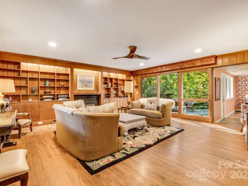 750 Braewick Road, Tryon, NC 28782.  MLS# CAR4305252, YatesRealty ID 9244. 