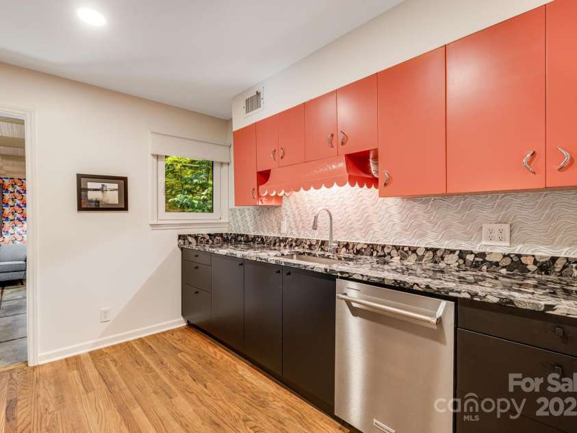 750 Braewick Road, Tryon, NC 28782.  MLS# CAR4305252, YatesRealty ID 9244. 