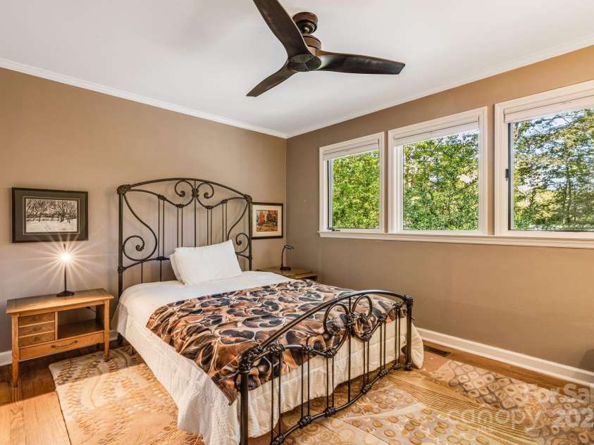 750 Braewick Road, Tryon, NC 28782.  MLS# CAR4305252, YatesRealty ID 9244. 