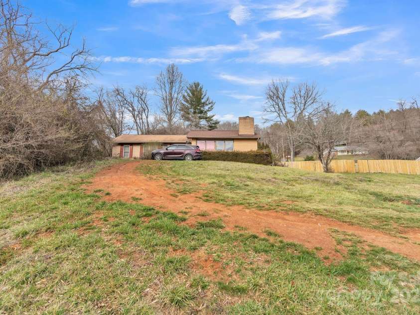 247 Speedwell Acres Road, Cullowhee, NC 28723.  MLS# CAR4235703, YatesRealty ID 9245. 