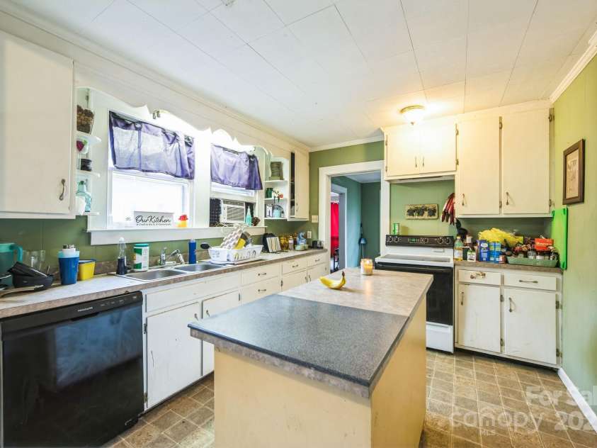 247 Speedwell Acres Road, Cullowhee, NC 28723.  MLS# CAR4235703, YatesRealty ID 9245. 