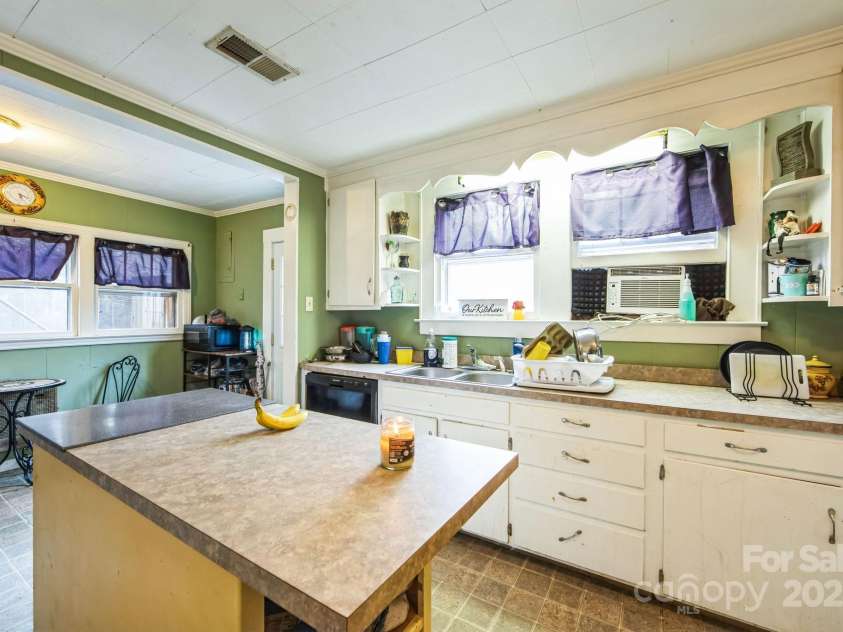 247 Speedwell Acres Road, Cullowhee, NC 28723.  MLS# CAR4320906, YatesRealty ID 9245. 