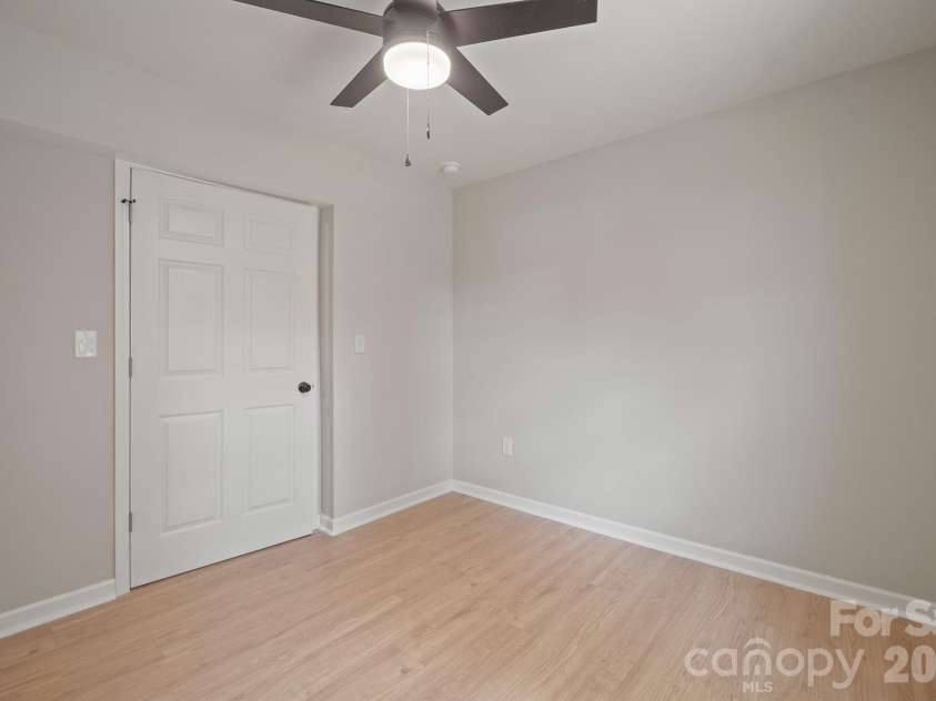 841 Murphy Street, Kannapolis, NC 28081.  MLS# CAR4391730, YatesRealty ID 9245. 