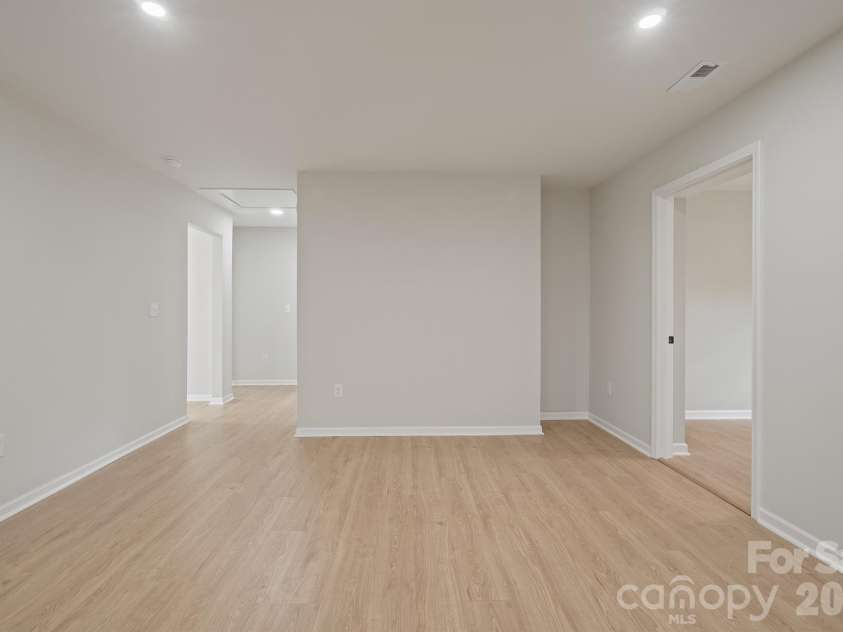 841 Murphy Street, Kannapolis, NC 28081.  MLS# CAR4391730, YatesRealty ID 9245. Dining Area