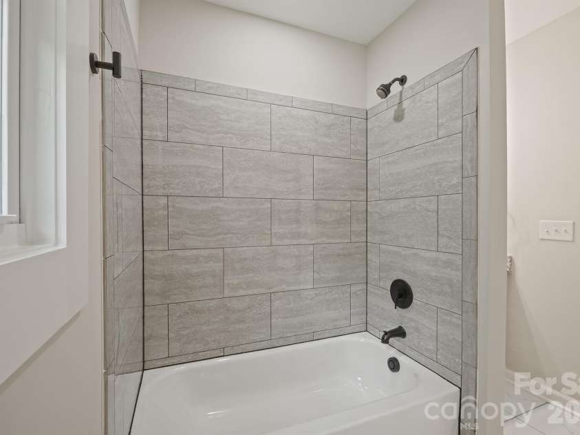 841 Murphy Street, Kannapolis, NC 28081.  MLS# CAR4391730, YatesRealty ID 9245. Hall Bathroom