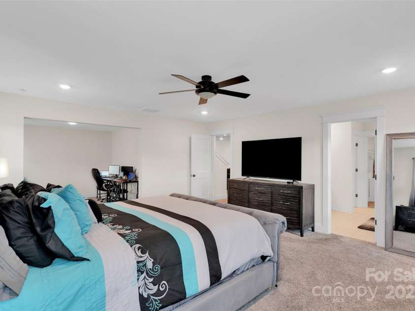 1077 Hearth Lane, Concord, NC 28025.  MLS# CAR4296871, YatesRealty ID 9246. 