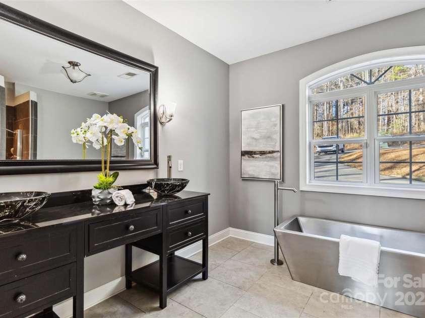 2817 Lakefront Drive, Belmont, NC 28012.  MLS# CAR4253214, YatesRealty ID 9247. 