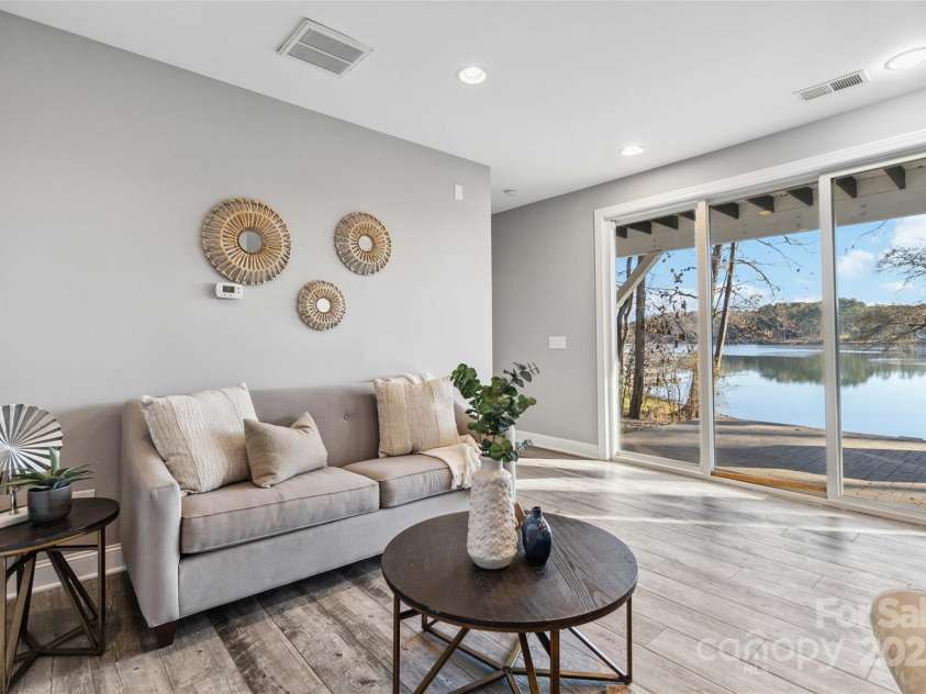 2817 Lakefront Drive, Belmont, NC 28012.  MLS# CAR4253214, YatesRealty ID 9247. 