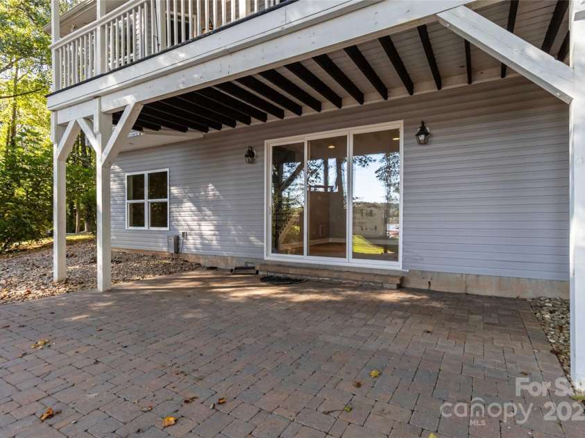 2817 Lakefront Drive, Belmont, NC 28012.  MLS# CAR4253214, YatesRealty ID 9247. 