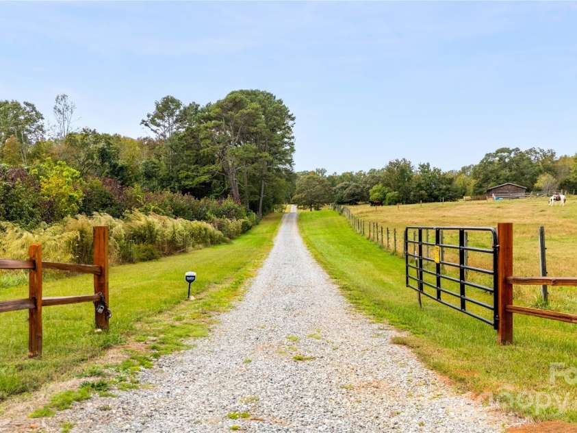 660 Scoggins Road, Rutherfordton, NC 28139.  MLS# CAR4310671, YatesRealty ID 9247. 