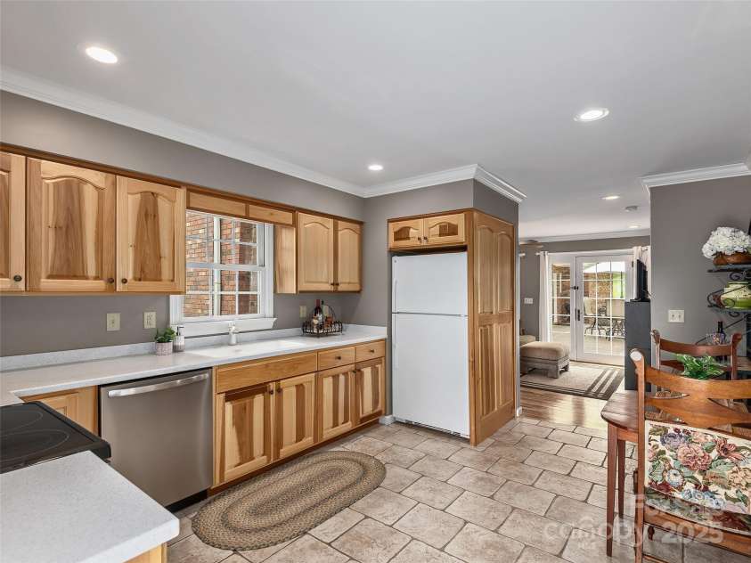 1963 Crymes Cove Road, Waynesville, NC 28786.  MLS# CAR4246180, YatesRealty ID 9248. 