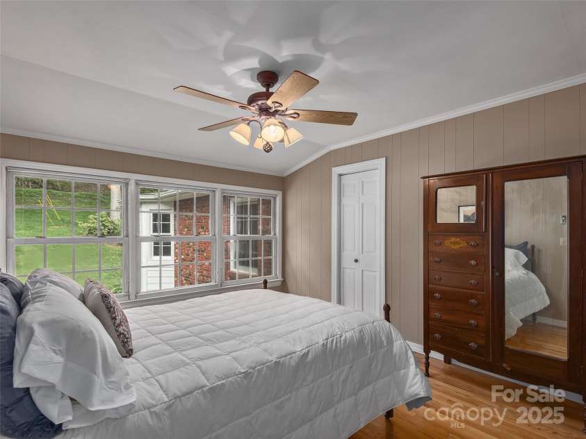 1963 Crymes Cove Road, Waynesville, NC 28786.  MLS# CAR4246180, YatesRealty ID 9248. 