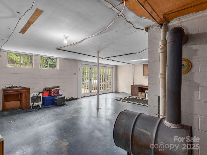 1963 Crymes Cove Road, Waynesville, NC 28786.  MLS# CAR4246180, YatesRealty ID 9248. 