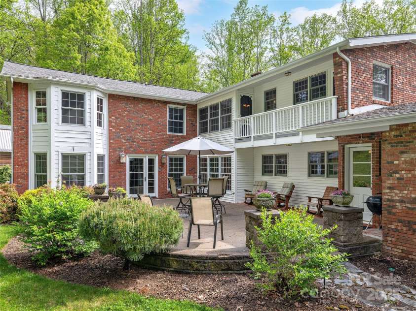 1963 Crymes Cove Road, Waynesville, NC 28786.  MLS# CAR4246180, YatesRealty ID 9248. 