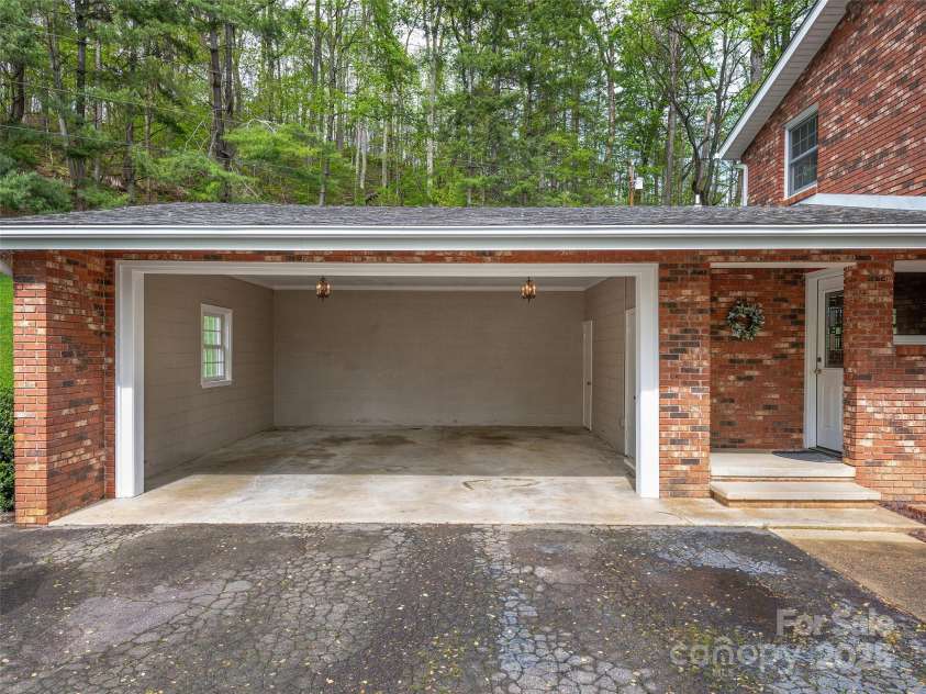 1963 Crymes Cove Road, Waynesville, NC 28786.  MLS# CAR4246180, YatesRealty ID 9248. 