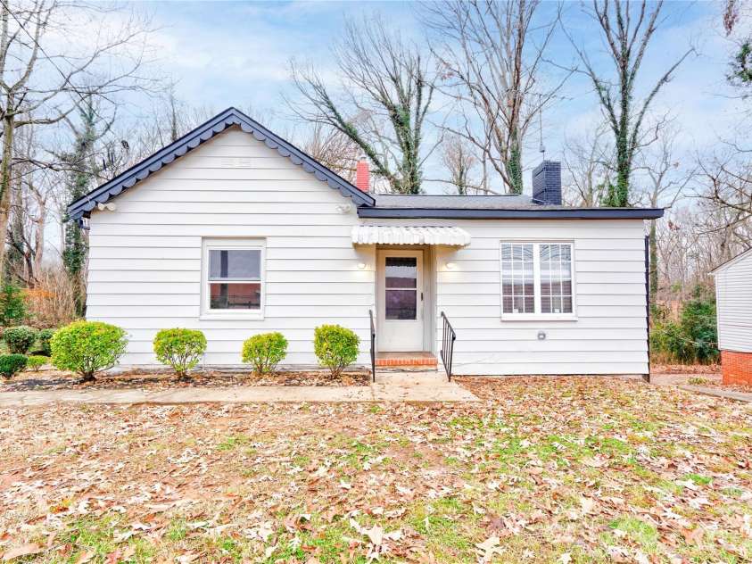 704 Earl Road, Shelby, NC 28150.  MLS# CAR4325482, YatesRealty ID 9248. 